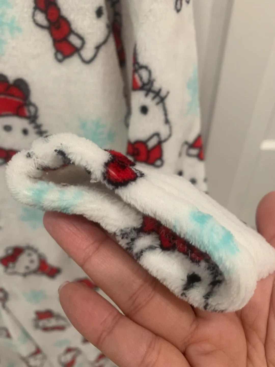 ❤️ Preloved Hello Kitty Women’s Onesie - Size M ❤️ image indicator(6)