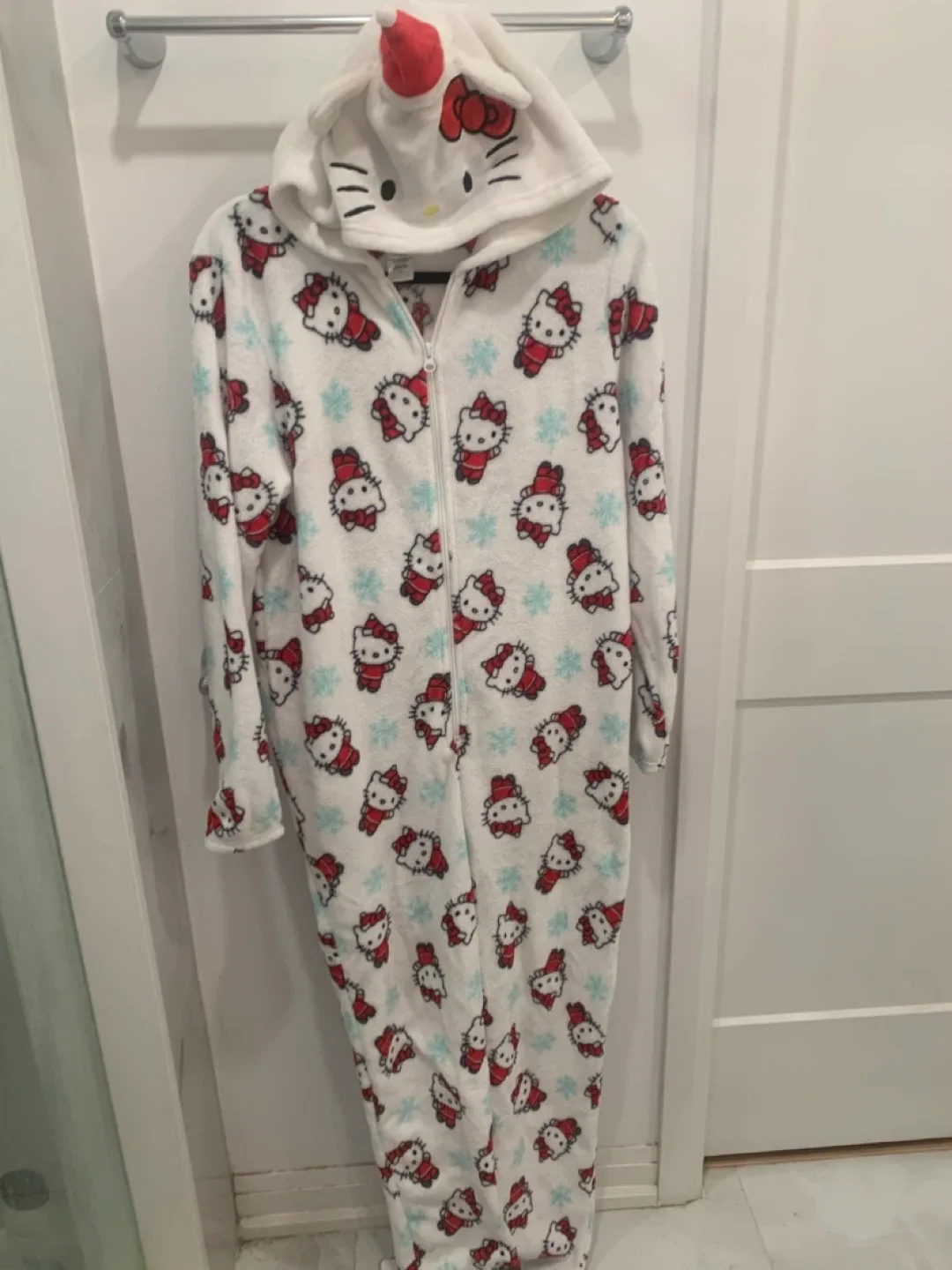 ❤️ Preloved Hello Kitty Women’s Onesie - Size M ❤️ thumbnail
