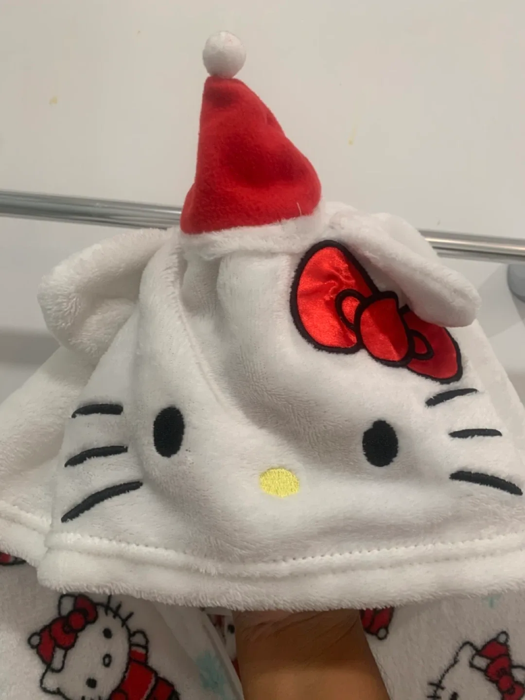 ❤️ Preloved Hello Kitty Women’s Onesie - Size M ❤️ image indicator(3)