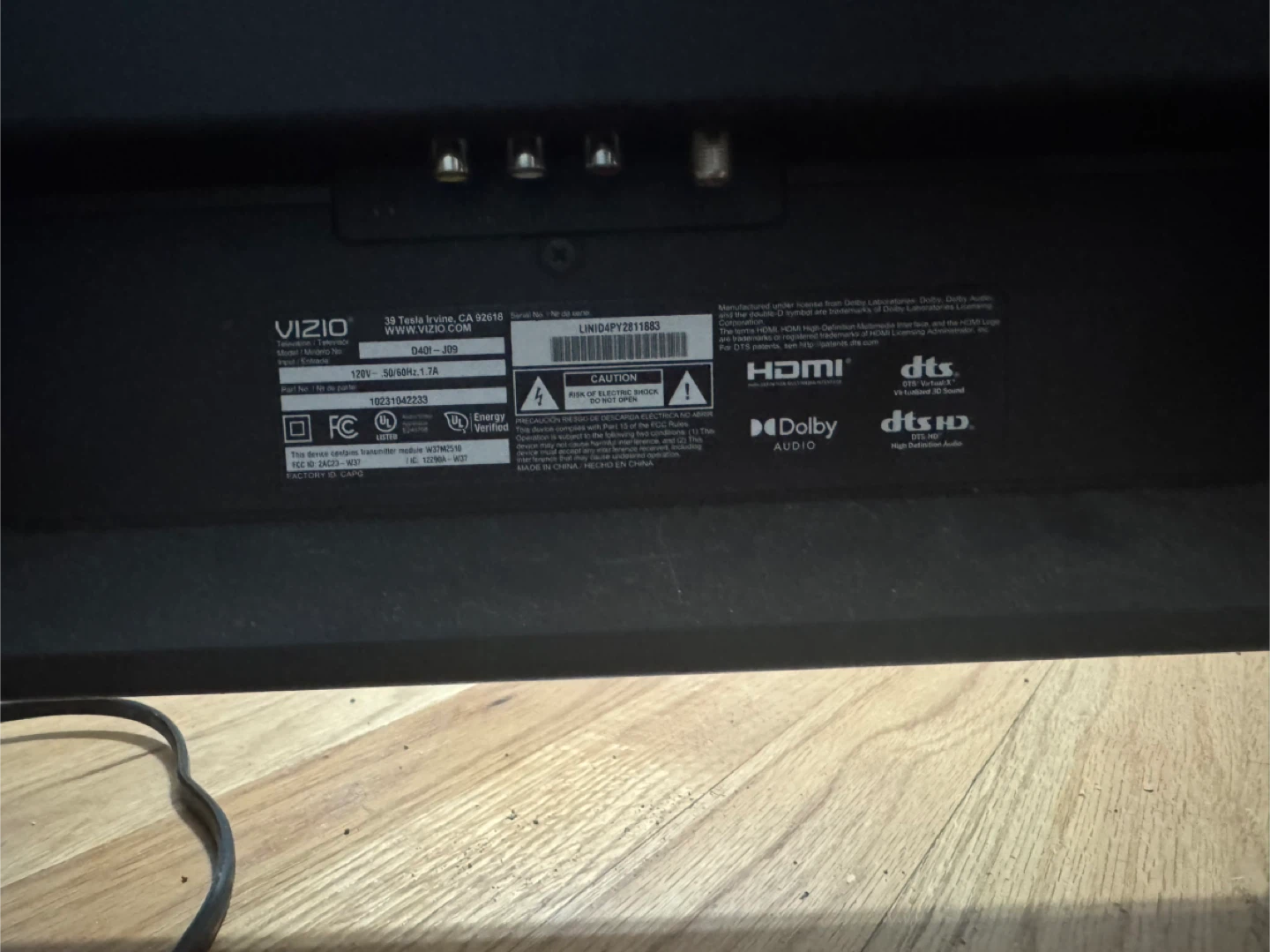 Vizio 40" LED TV (includes mount) - photo 2