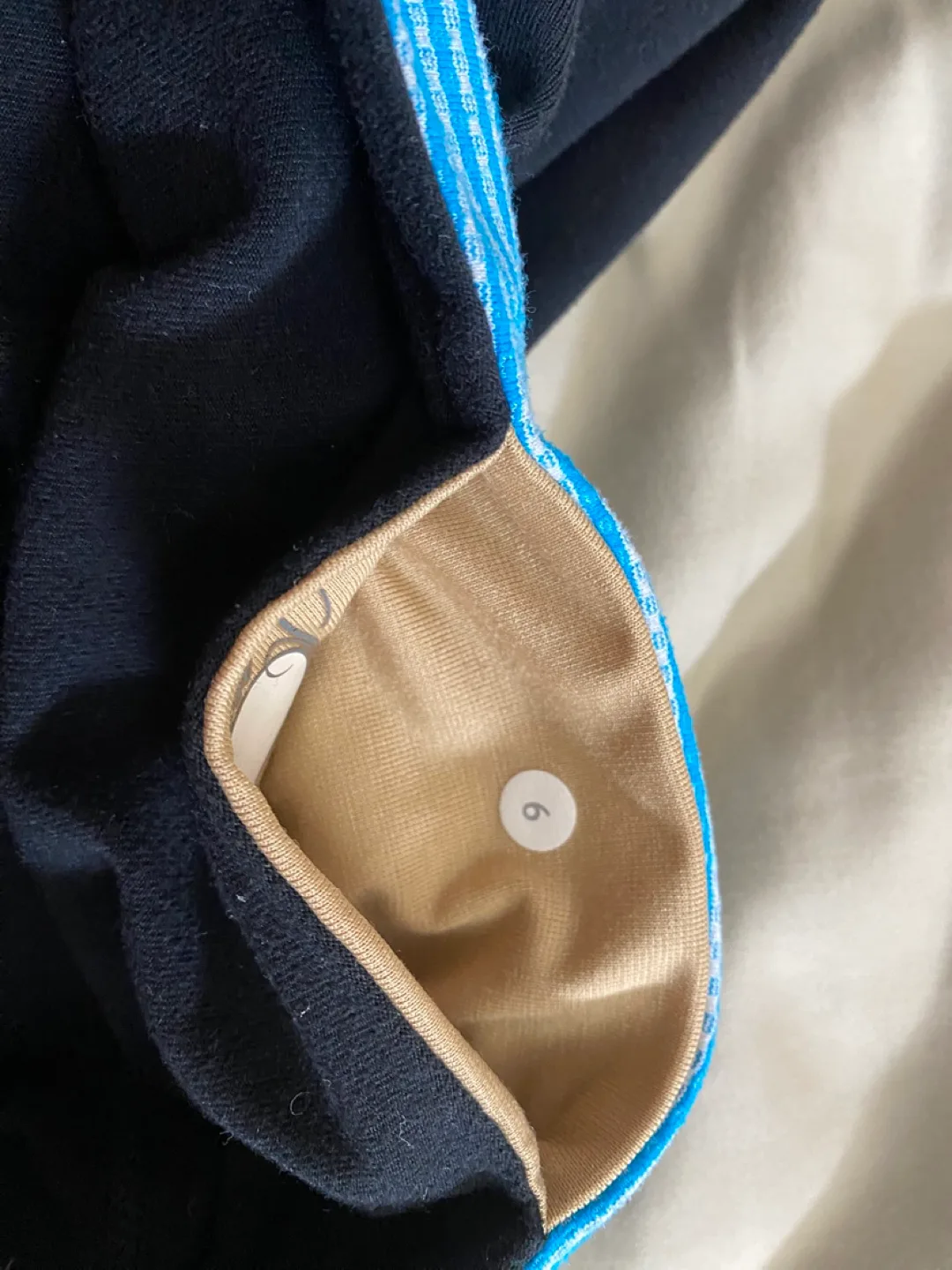 Lululemon Black Yoga Pants - Size 6 image indicator(5)