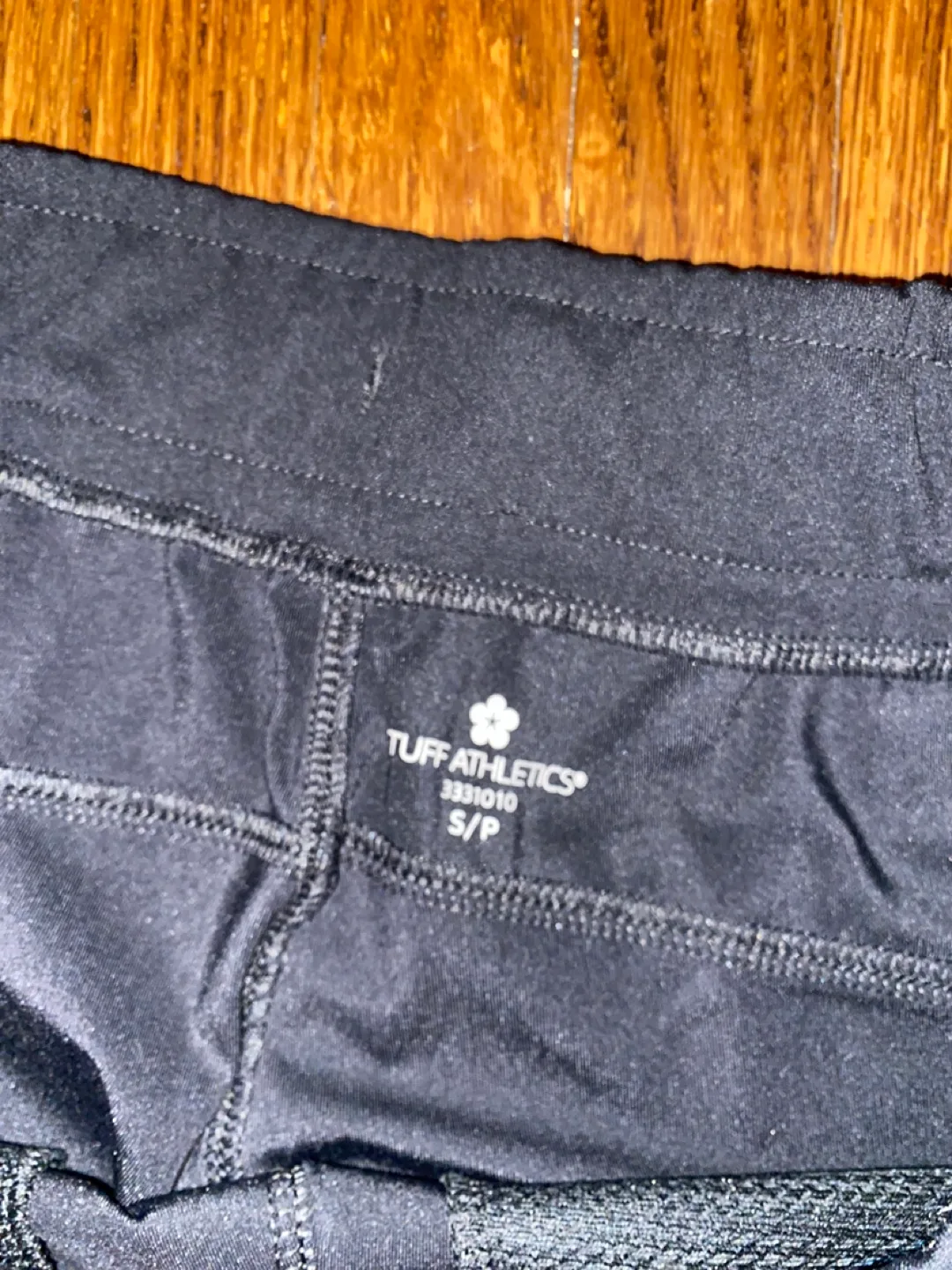 Lot: Jogger Pants Size S (Lole and tuff) image indicator(8)