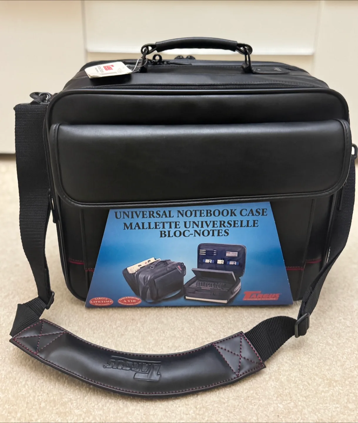 Targus Universal Notebook Case - Black image indicator(2)