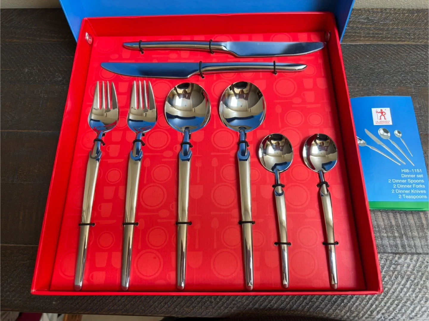 J.A. Henckels International Dinner Set (8-Piece) image indicator(2)