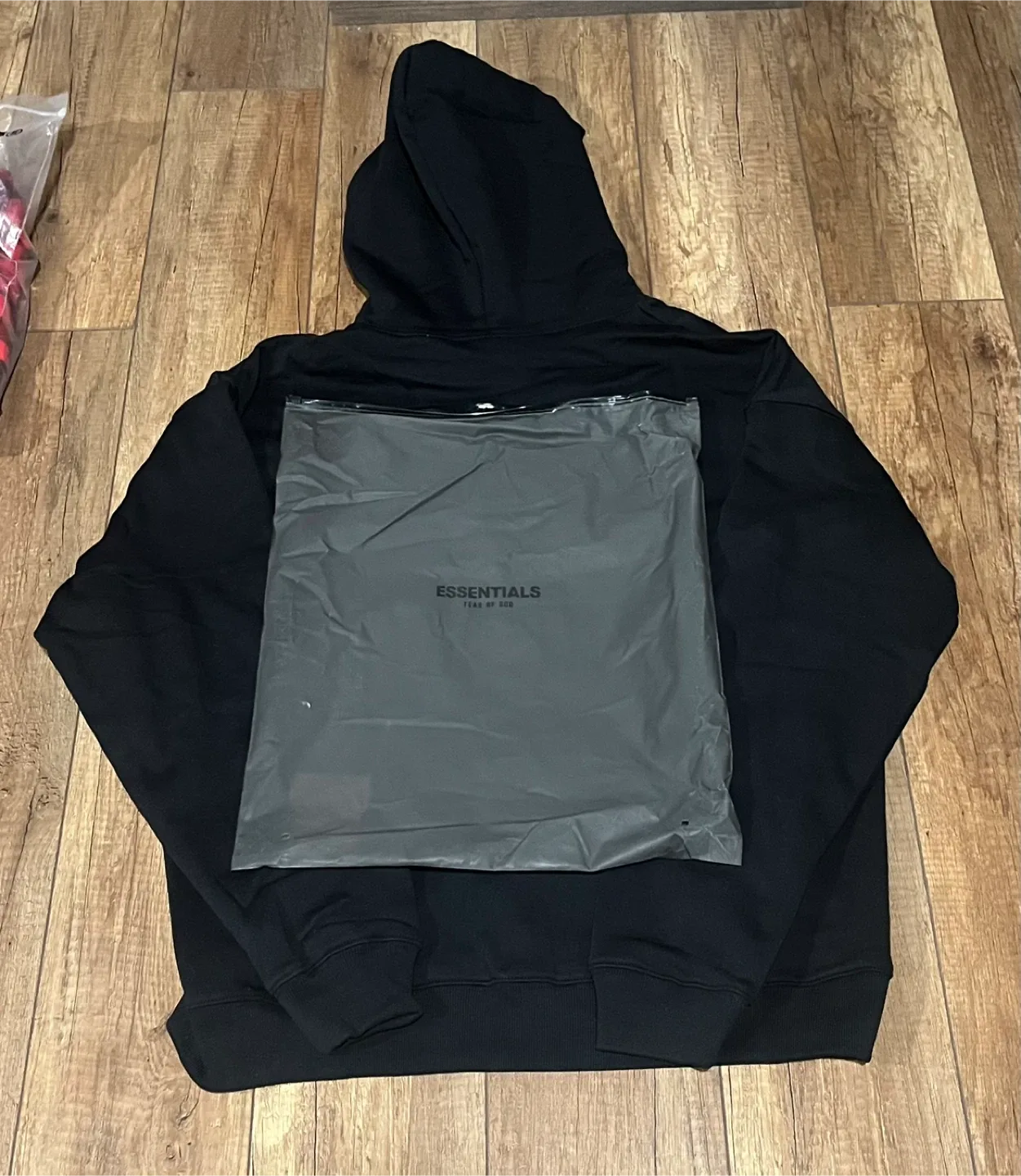 Essentials Fear of God Black Hoodie (Size S-L) thumbnail