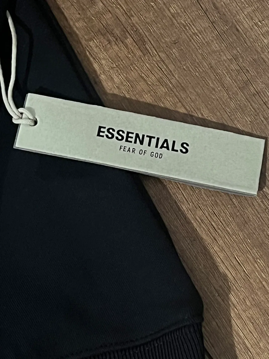 Essentials Fear of God Black Hoodie (Size S-L) image indicator(6)