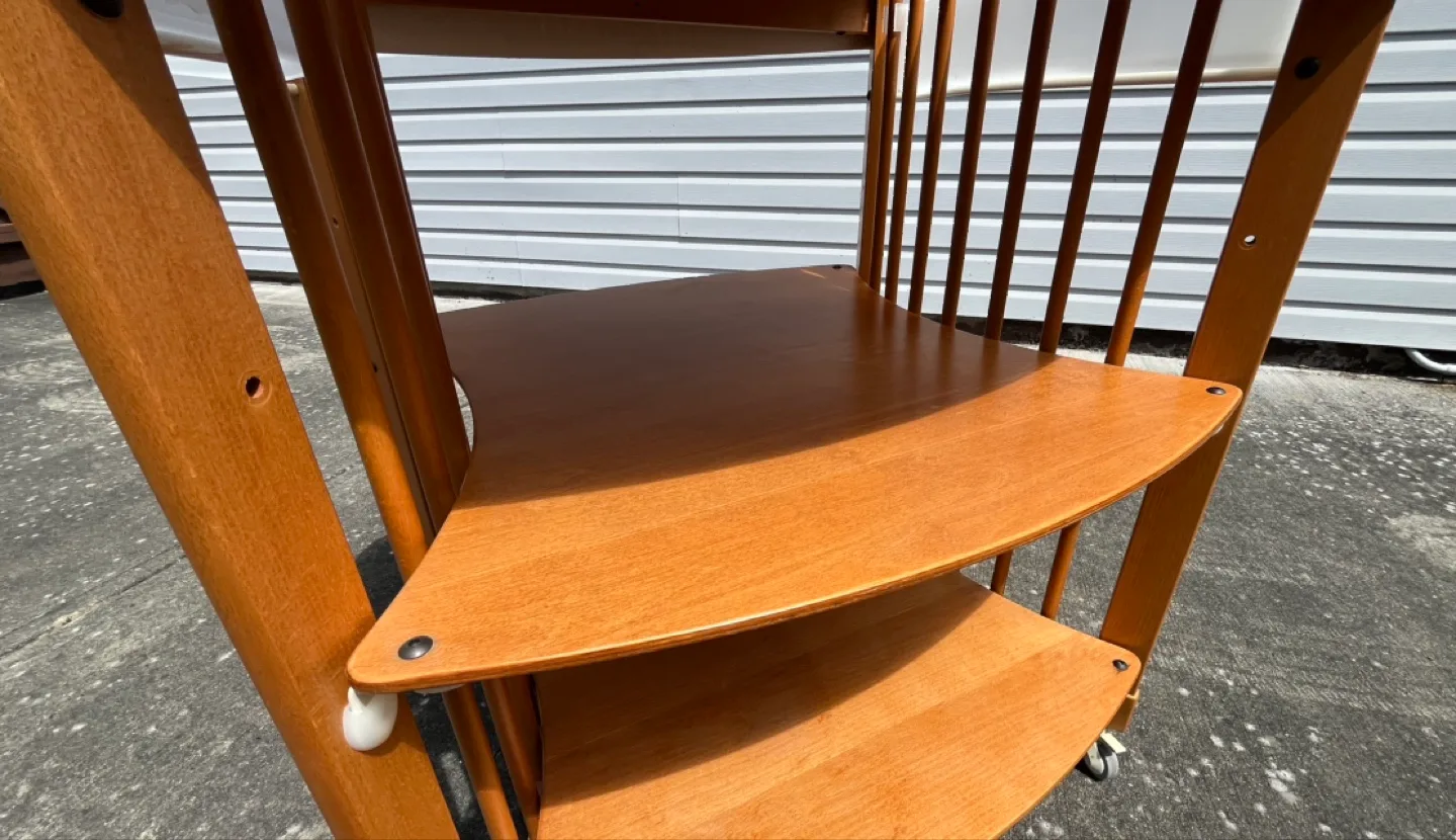 Stokke Care Changing Table - EUC image indicator(6)