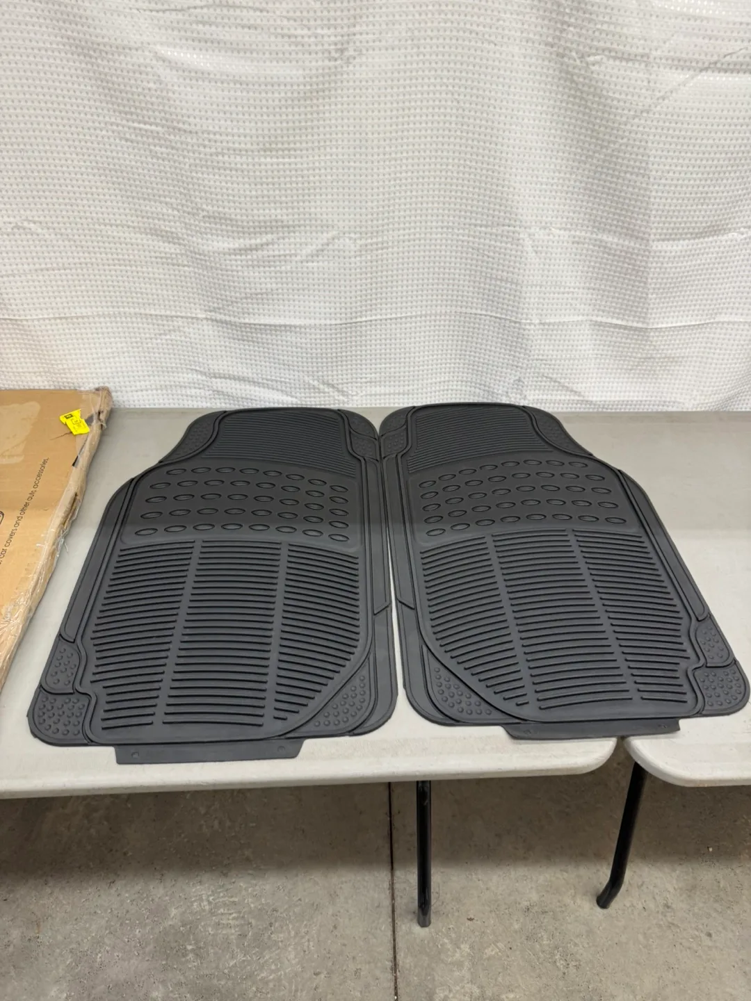 Universal Floor Mats CAR/SUV/TRUCK image indicator(6)