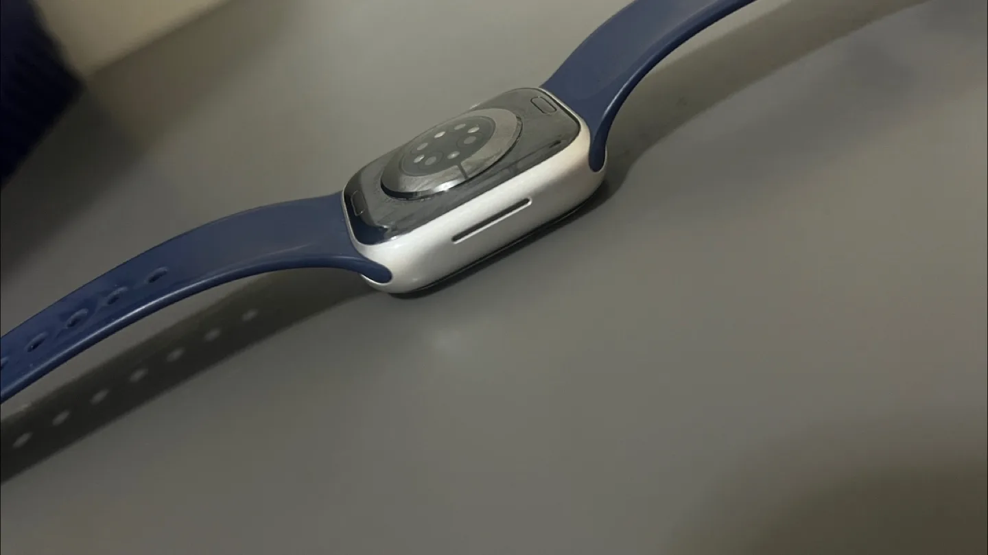 🥕 Apple Watch Series 7 GPS 32GB + 6 Extra Bands nike and apple 🥕 image indicator(6)