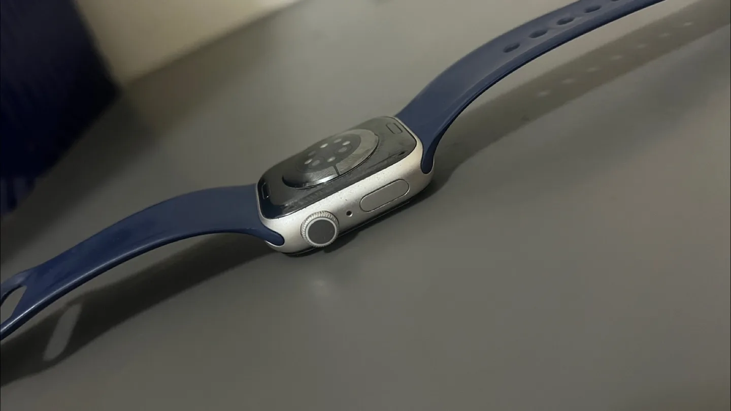 🥕 Apple Watch Series 7 GPS 32GB + 6 Extra Bands nike and apple 🥕 image indicator(5)