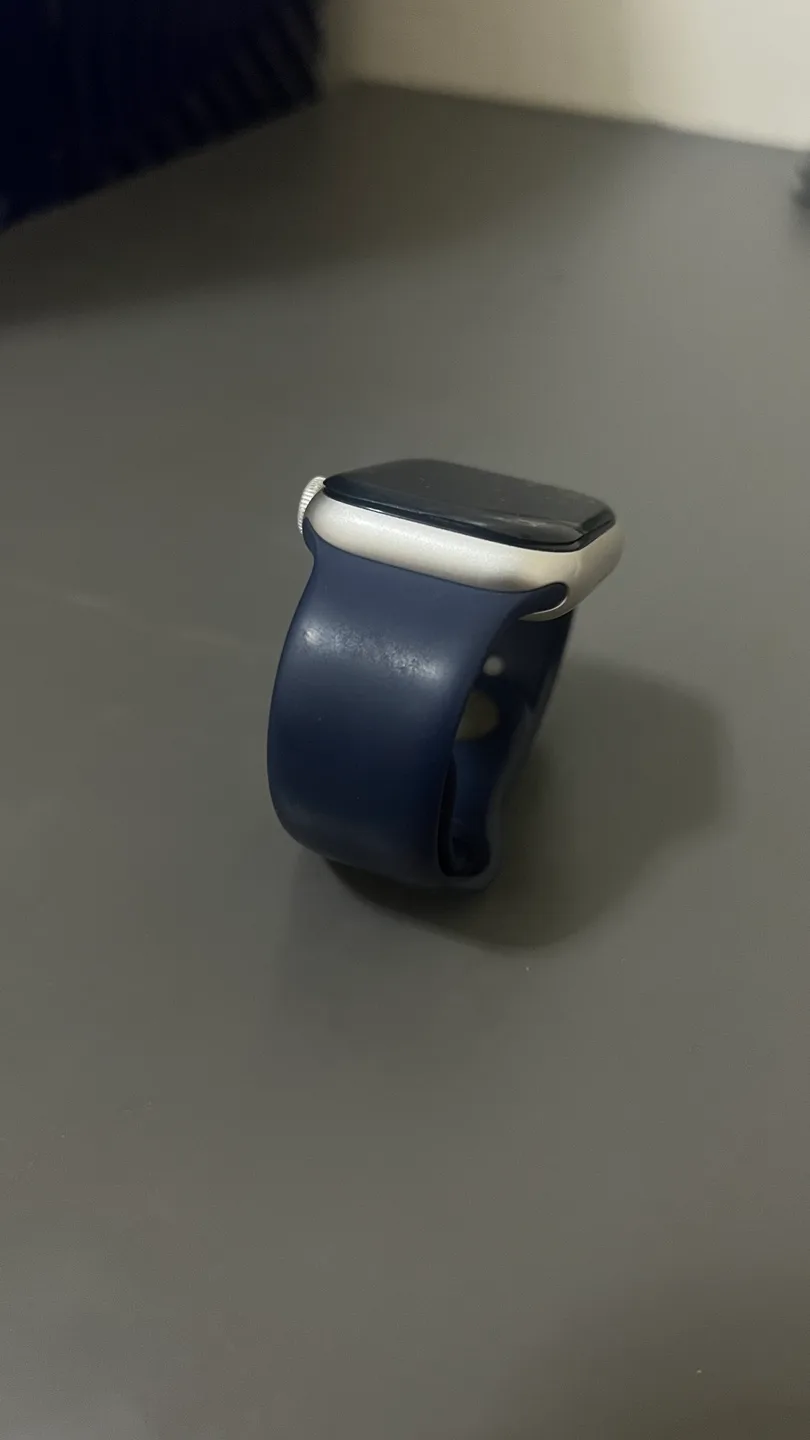 🥕 Apple Watch Series 7 GPS 32GB + 6 Extra Bands nike and apple 🥕 image indicator(8)