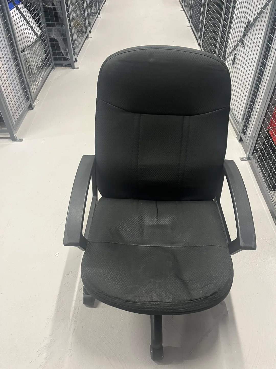 Black Office Chair image indicator(2)