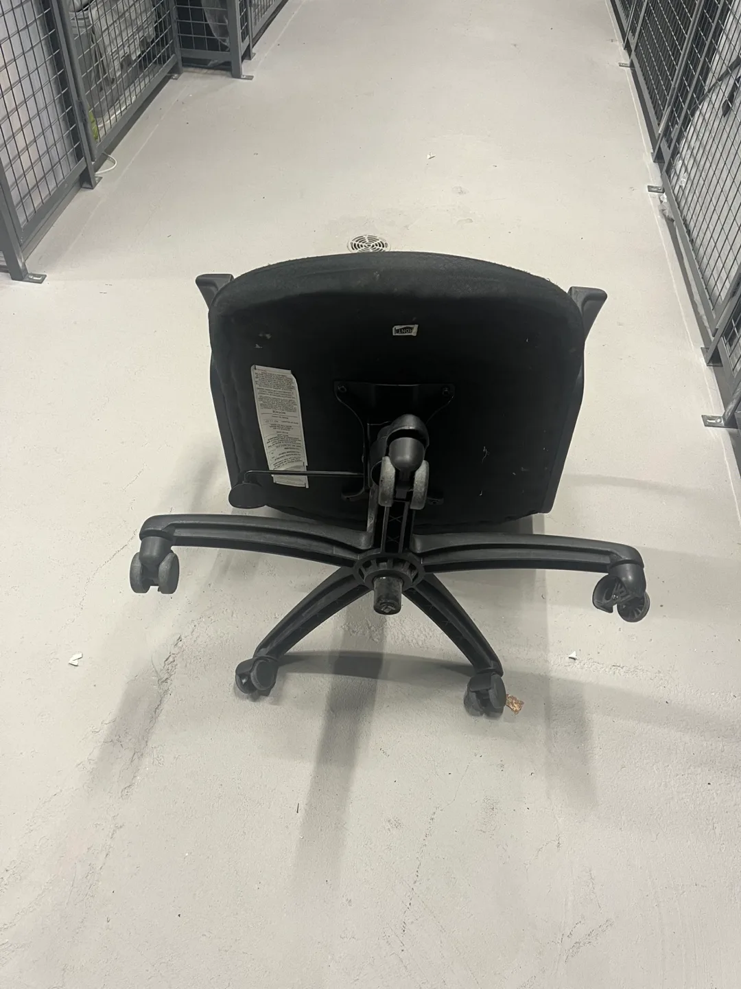 Black Office Chair image indicator(3)