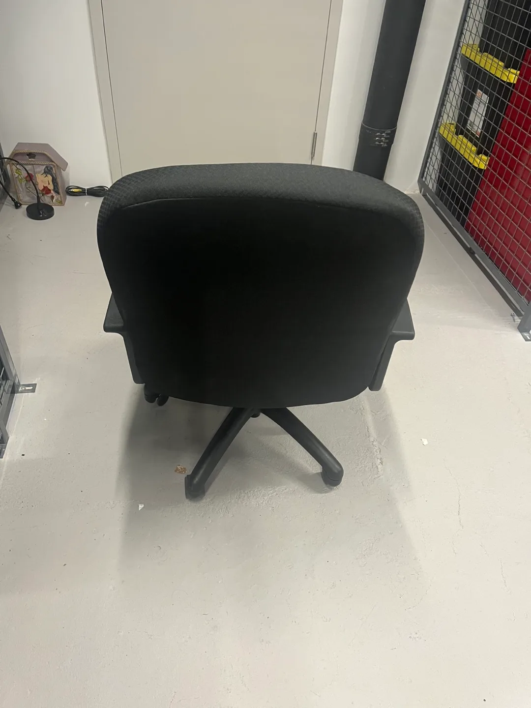 Black Office Chair image indicator(6)