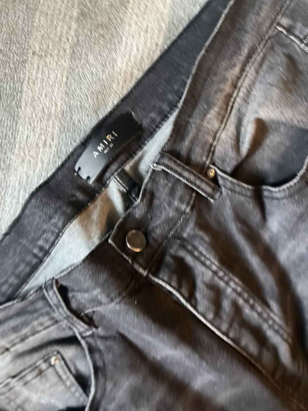 AMIRI Black Distressed Jeans image indicator(2)