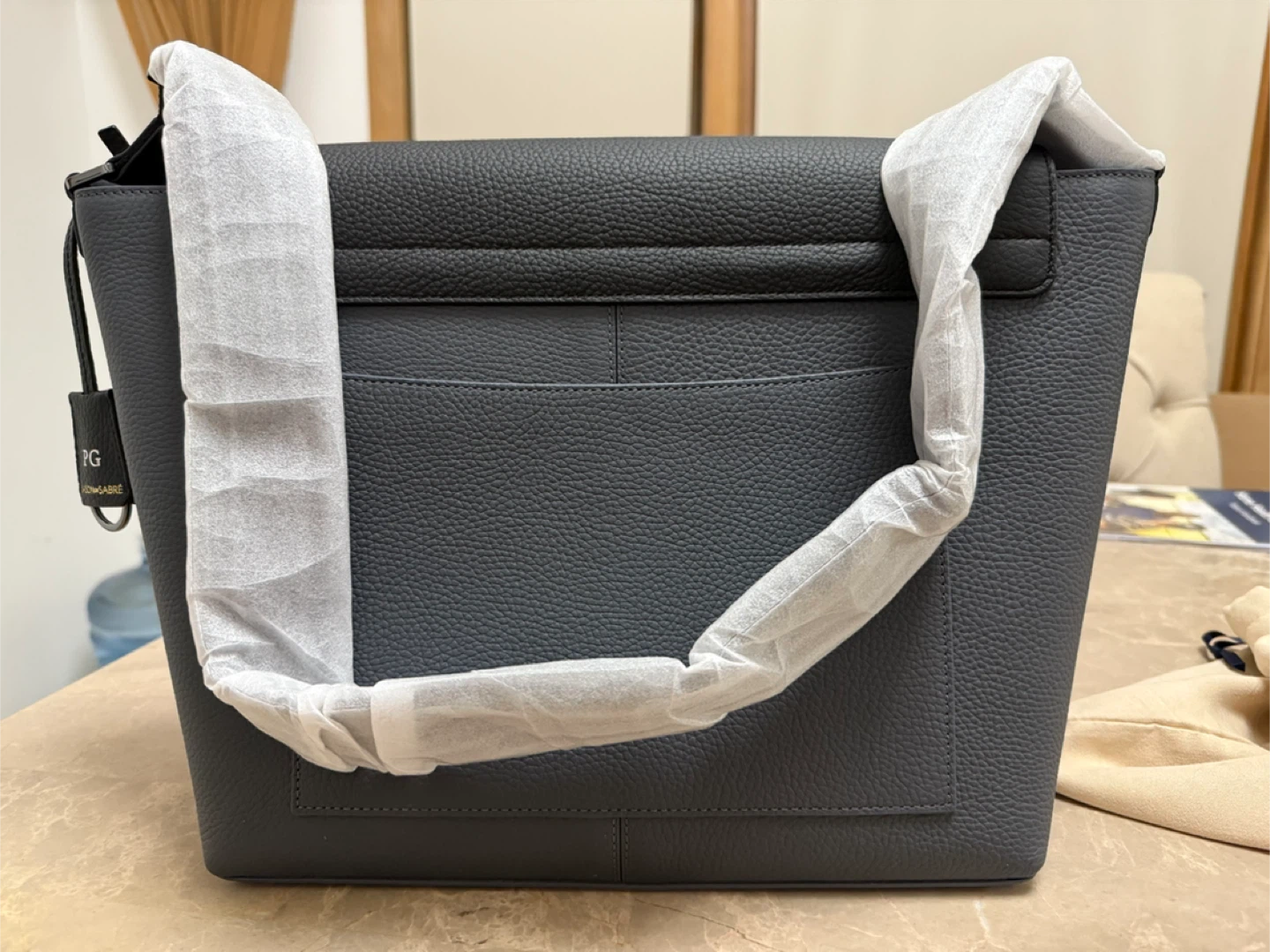 Maison de Sabre The Flaire Messenger Bag - Graphite Caviar - photo 5