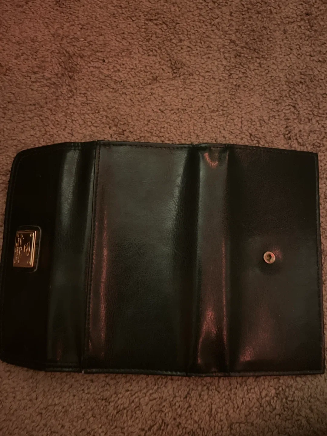 Classic Traditions Dark Green Wallet image indicator(4)