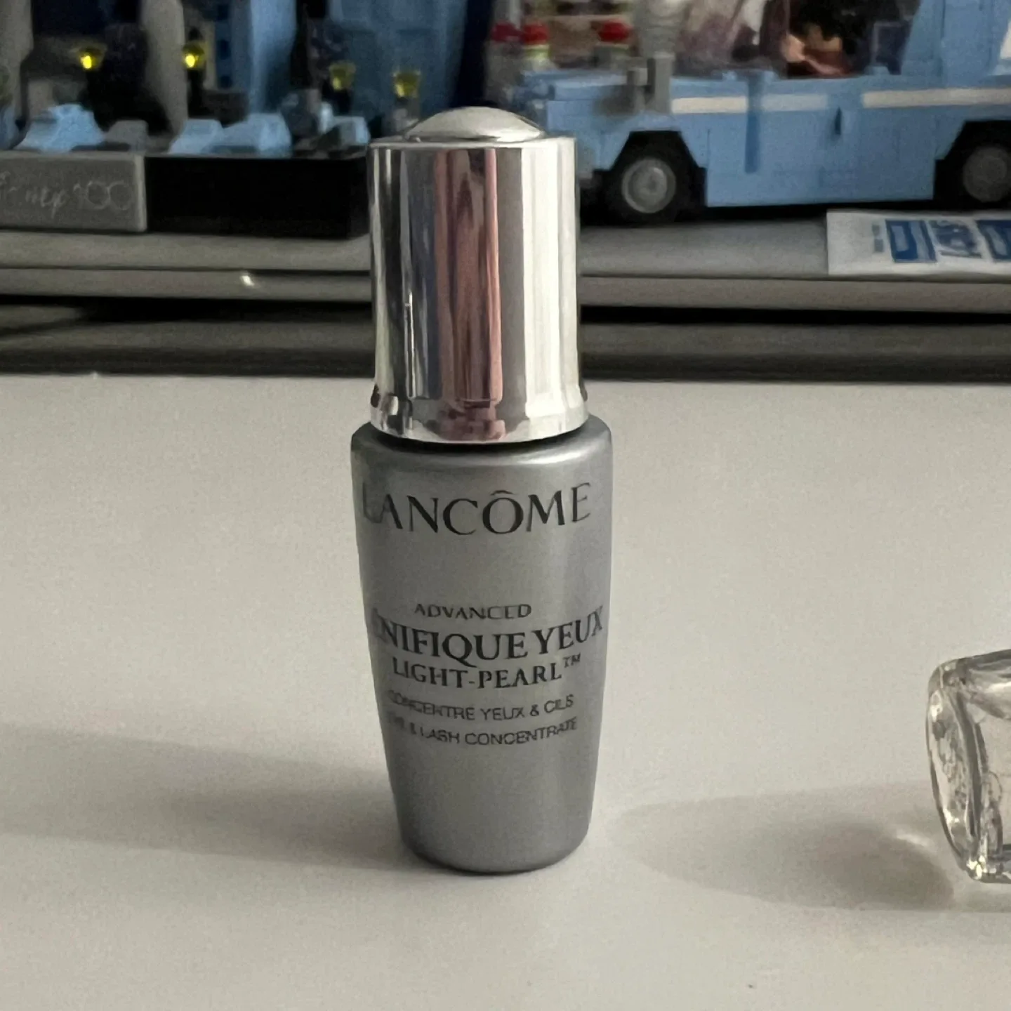 (Originally $30)New Lancôme Advanced Génifique Yeux Light-Pearl thumbnail