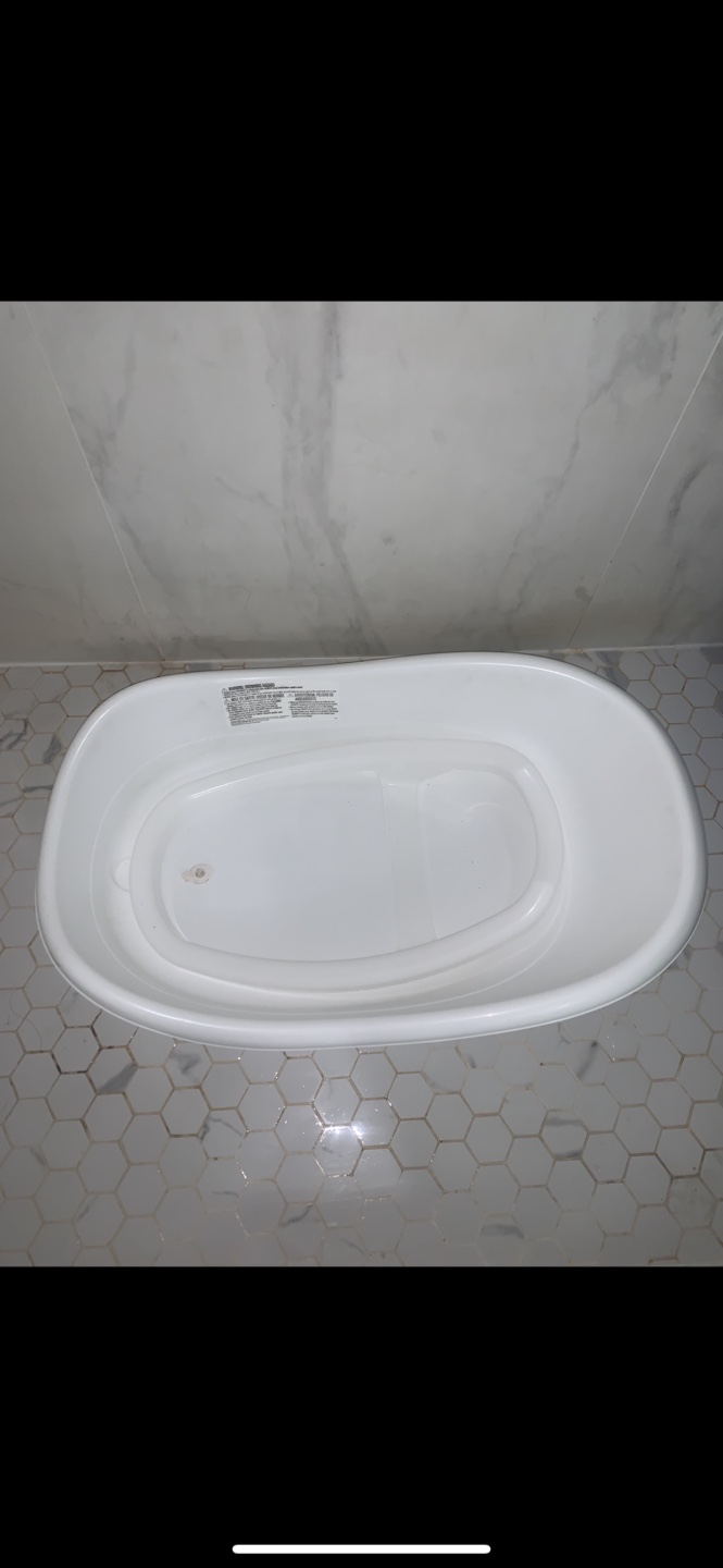 Baby Bath Tub with Gentle Shower Hose - photo 2