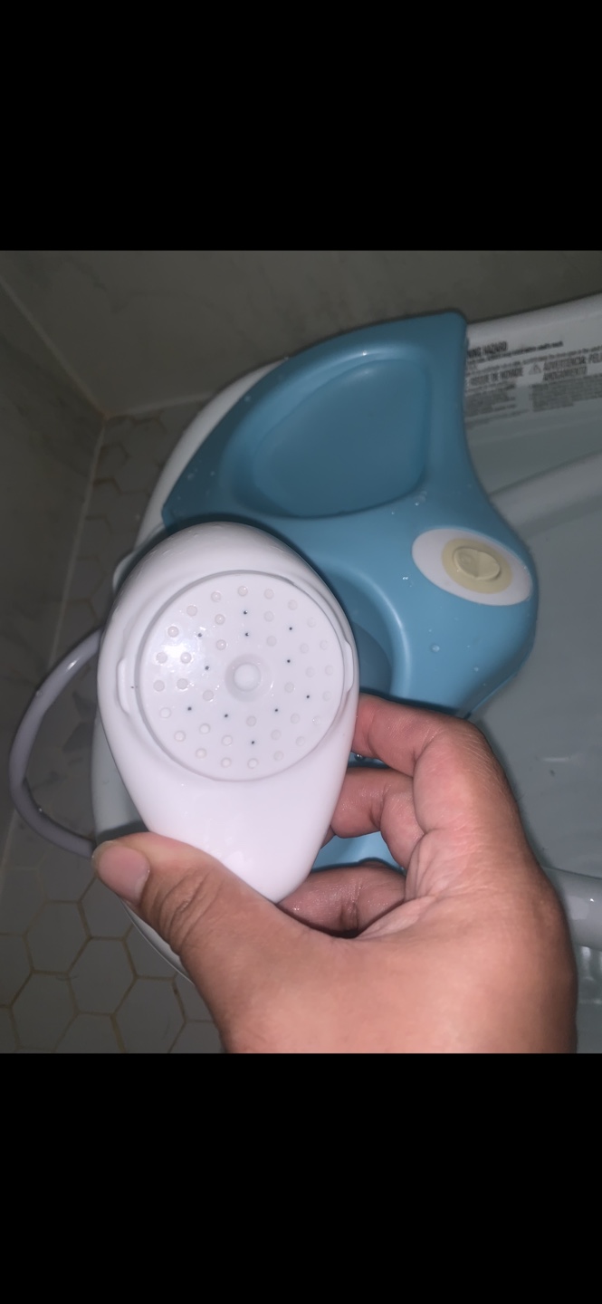 Baby Bath Tub with Gentle Shower Hose - photo 5