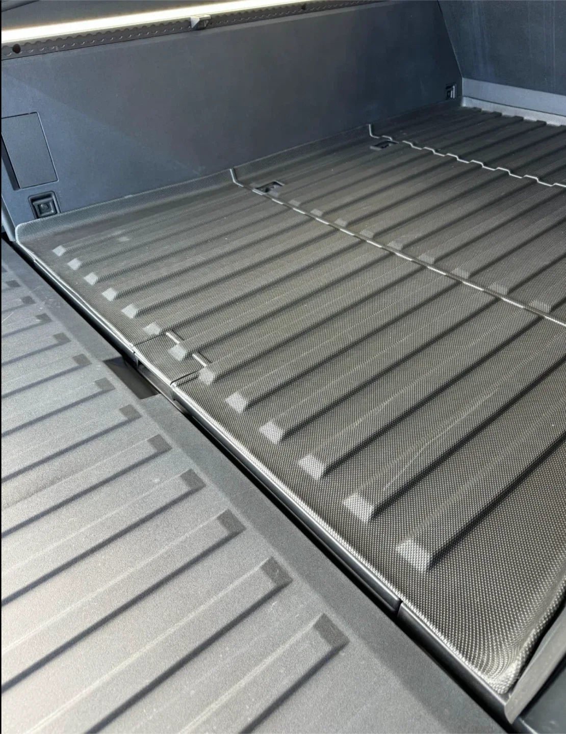 NEW 2023-2025 Tesla Cybertruck Cargo Liner image indicator(7)