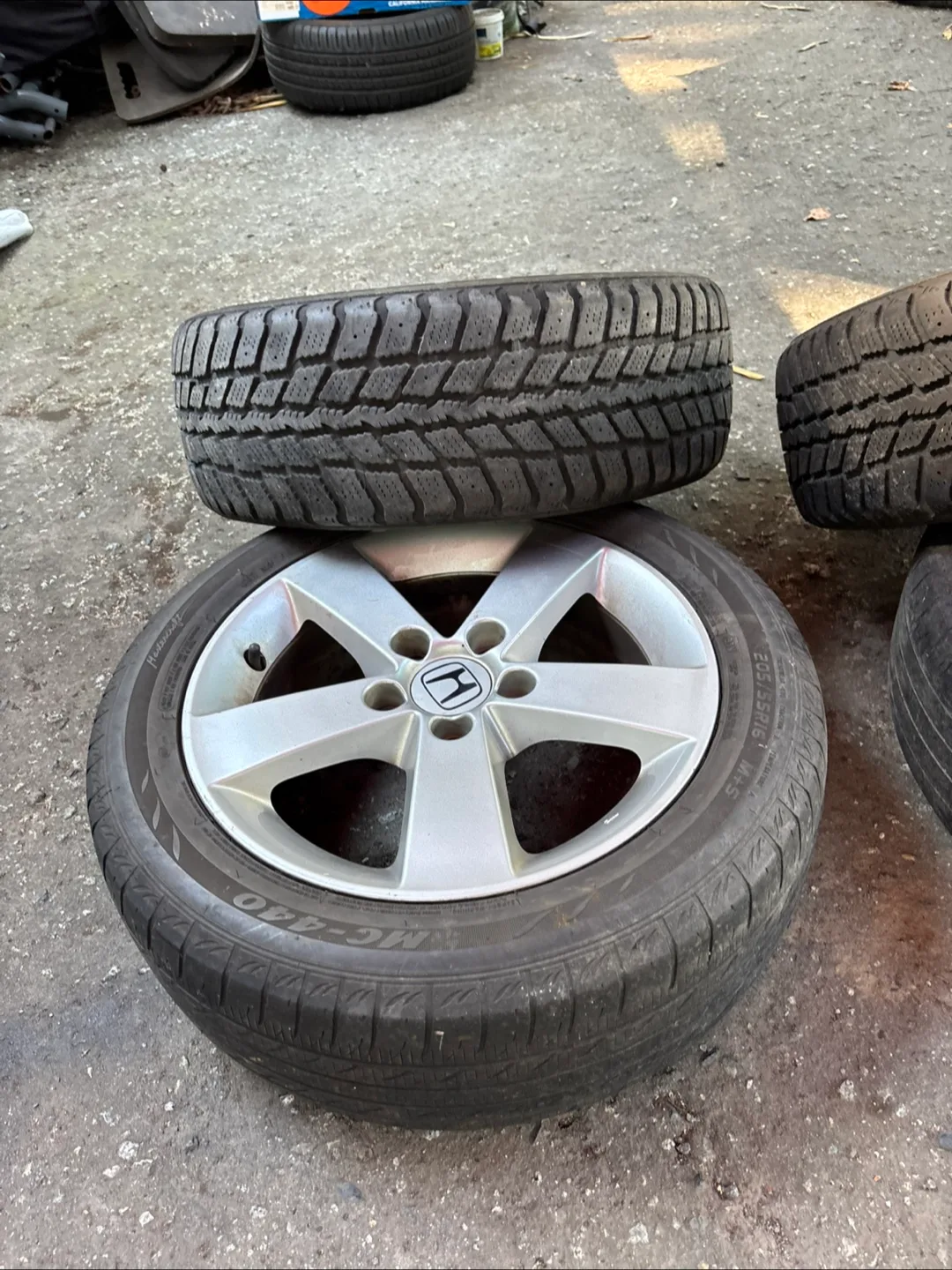 Honda Rims & Tires - Set of 4 image indicator(8)