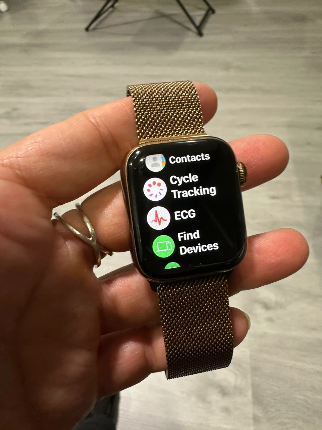 Apple Watch Series 5 - photo 3