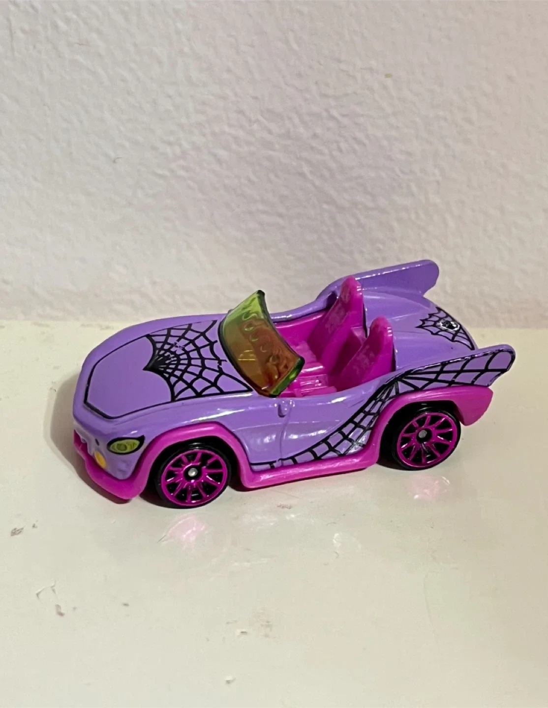Monster High Ghoul Mobile Hot Wheels Car image indicator(2)