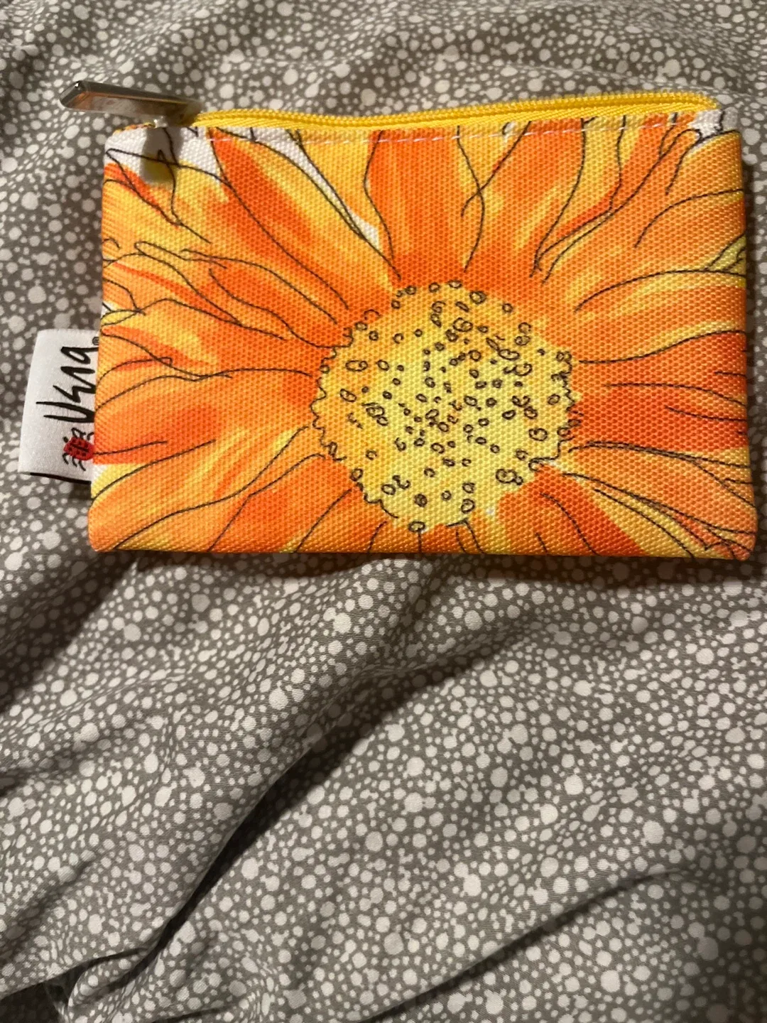 Clinique Pouch 🥕 thumbnail