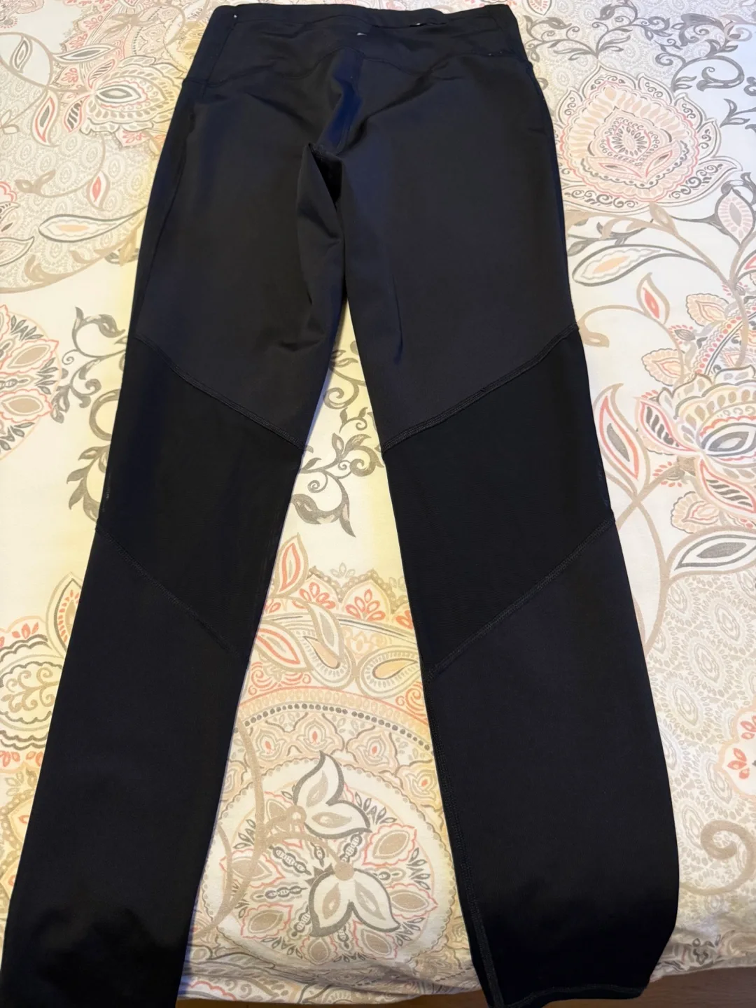 Women Old Navy Active Black compression Leggings - Size L🥕 image indicator(4)