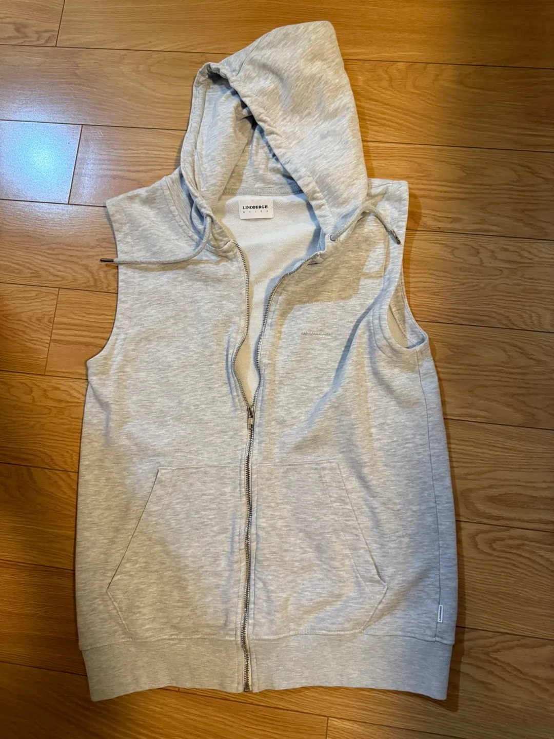 Mens/youth bundle of 6 items. $35 for all 🥕 image indicator(6)