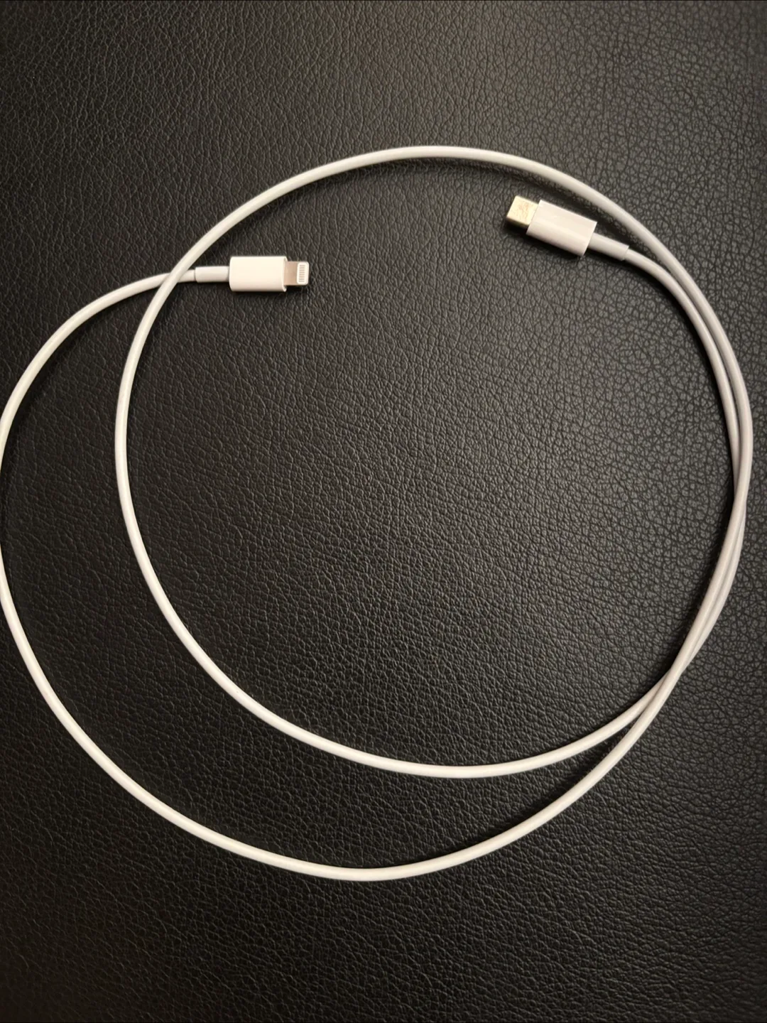 Apple USB-C to Lightning Cable thumbnail