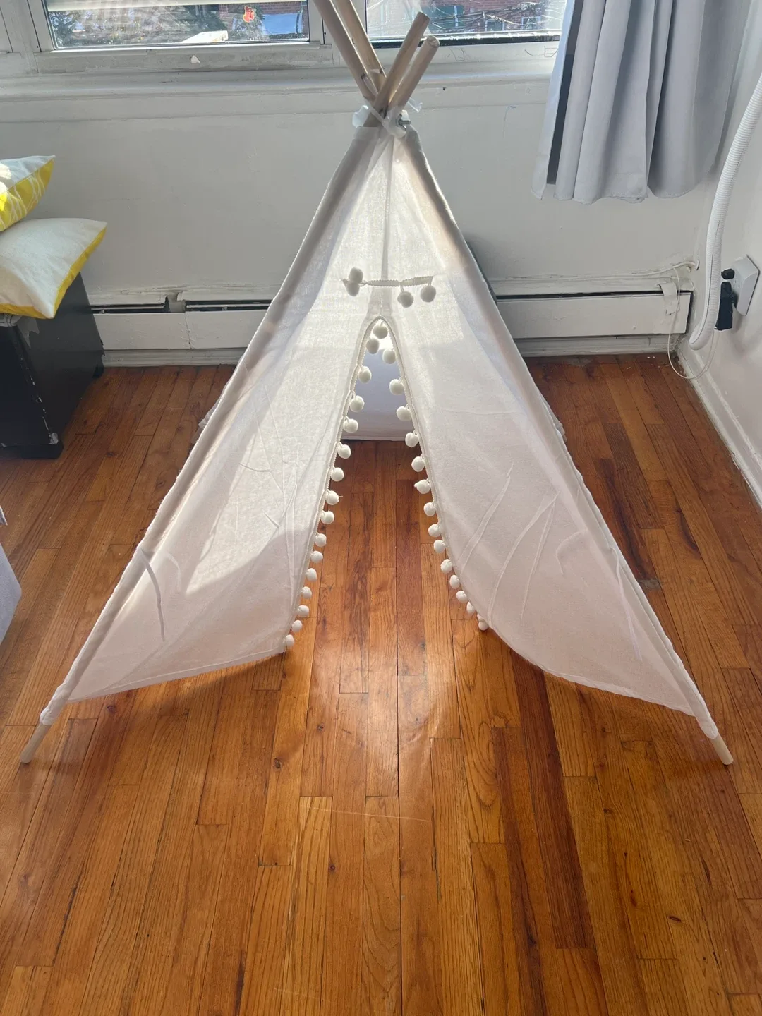 Kids' Teepee Tent - Playtime Fun! thumbnail