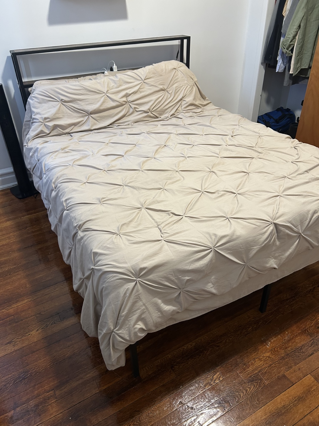 Metal Bed Frame with Headboard
