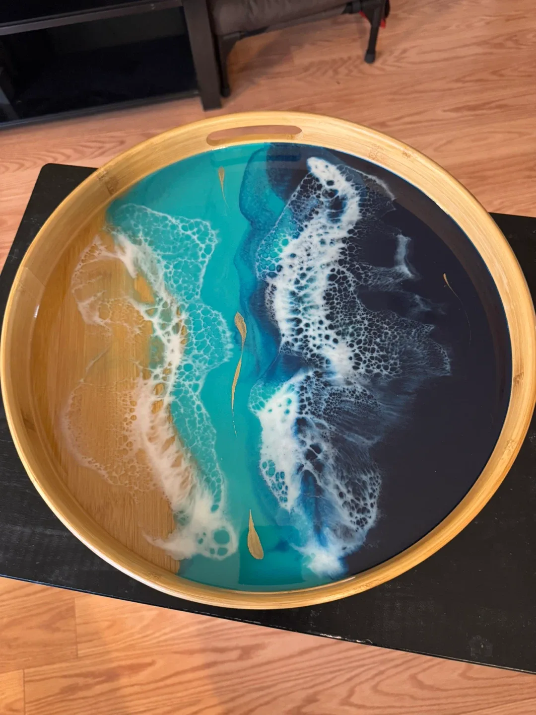 Handmade Resin Art Tray image indicator(2)
