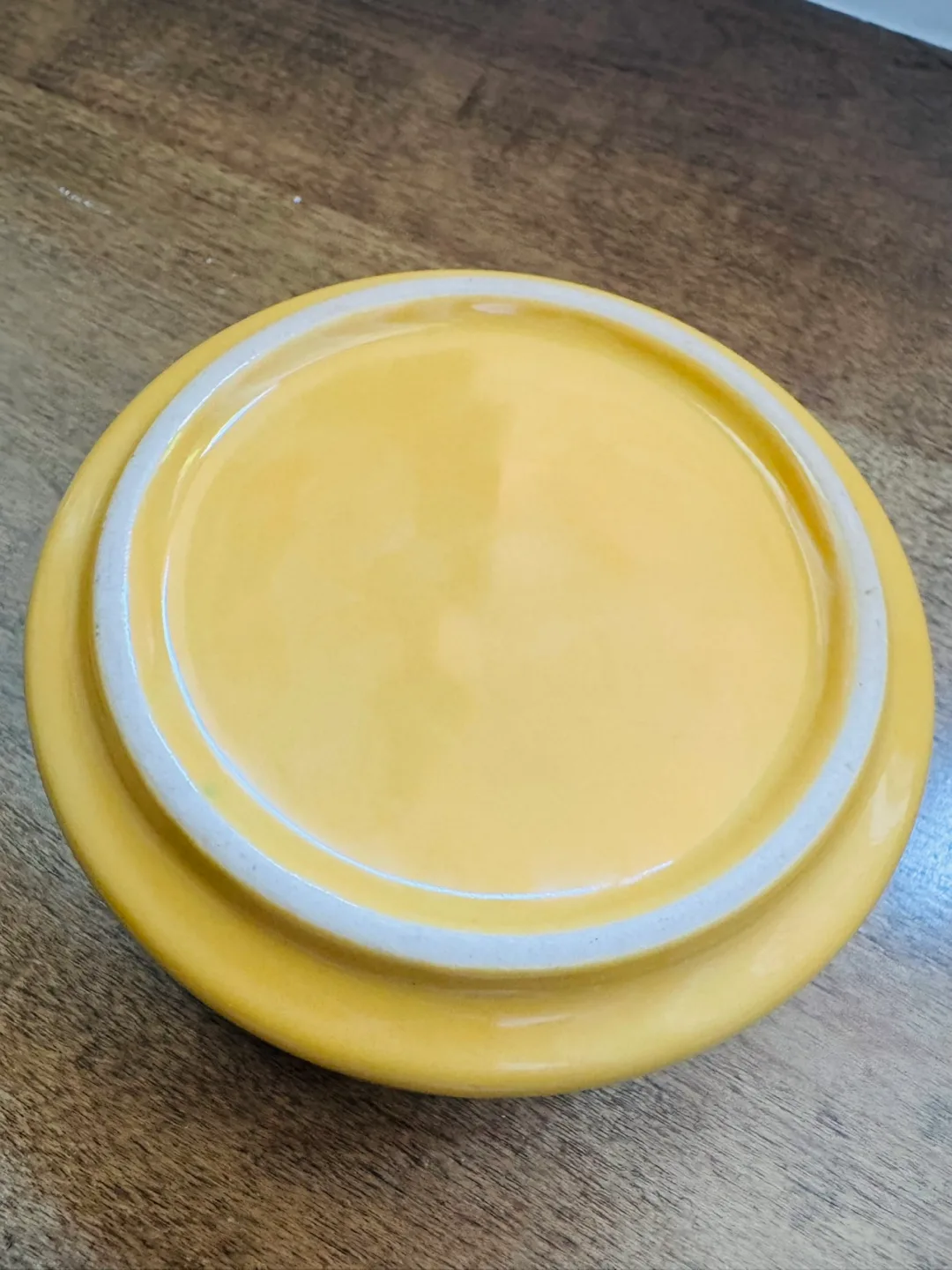 Vintage Ashtray with Face Design: Yellow Ceramic image indicator(3)