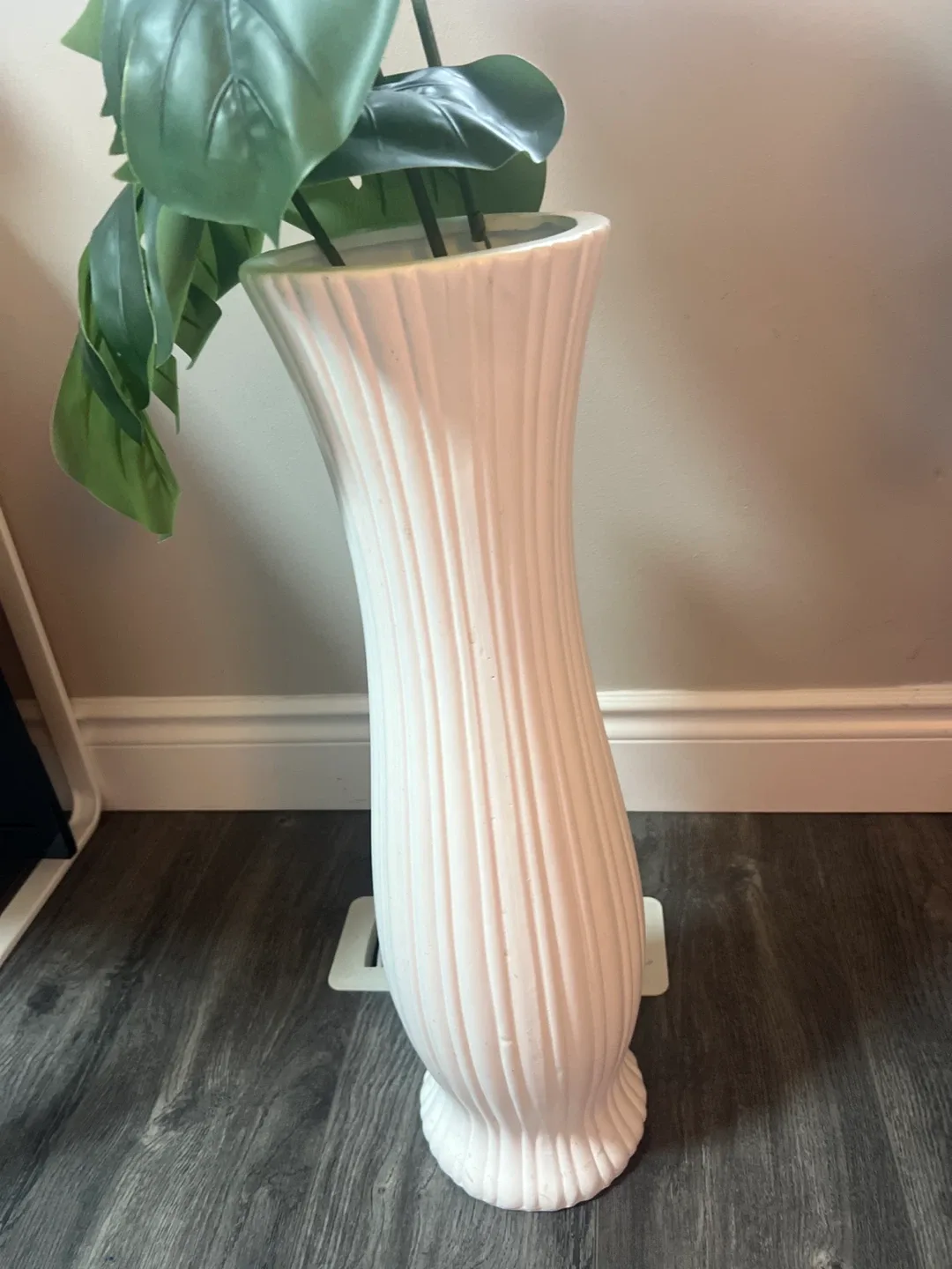 🥕White Tall Vase🥕 image indicator(3)