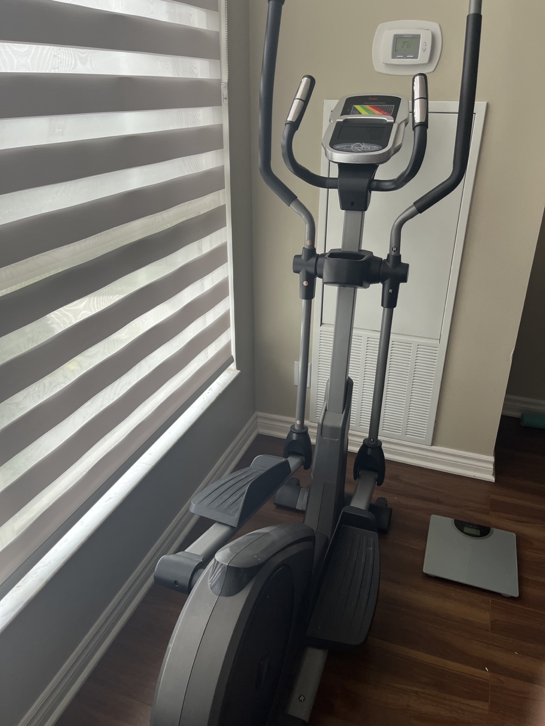Sunny Health & Fitness Elliptical Machine