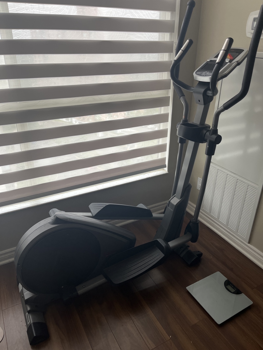 Sunny Health & Fitness Elliptical Machine - photo 2