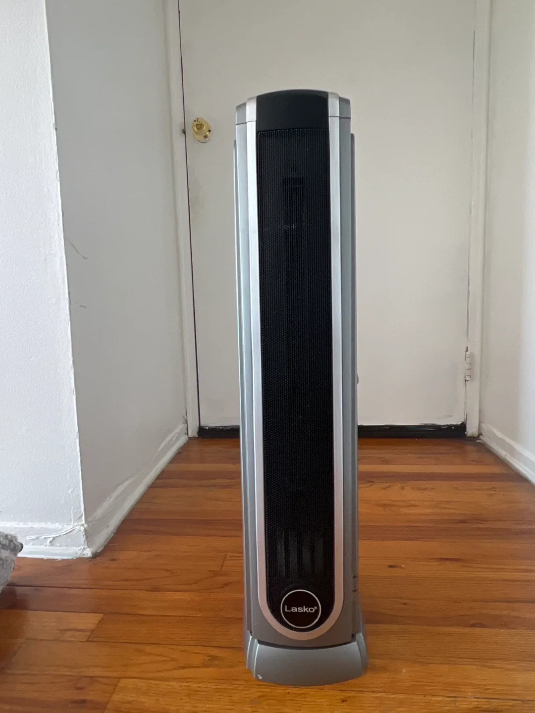 Lasko Tower Heater thumbnail