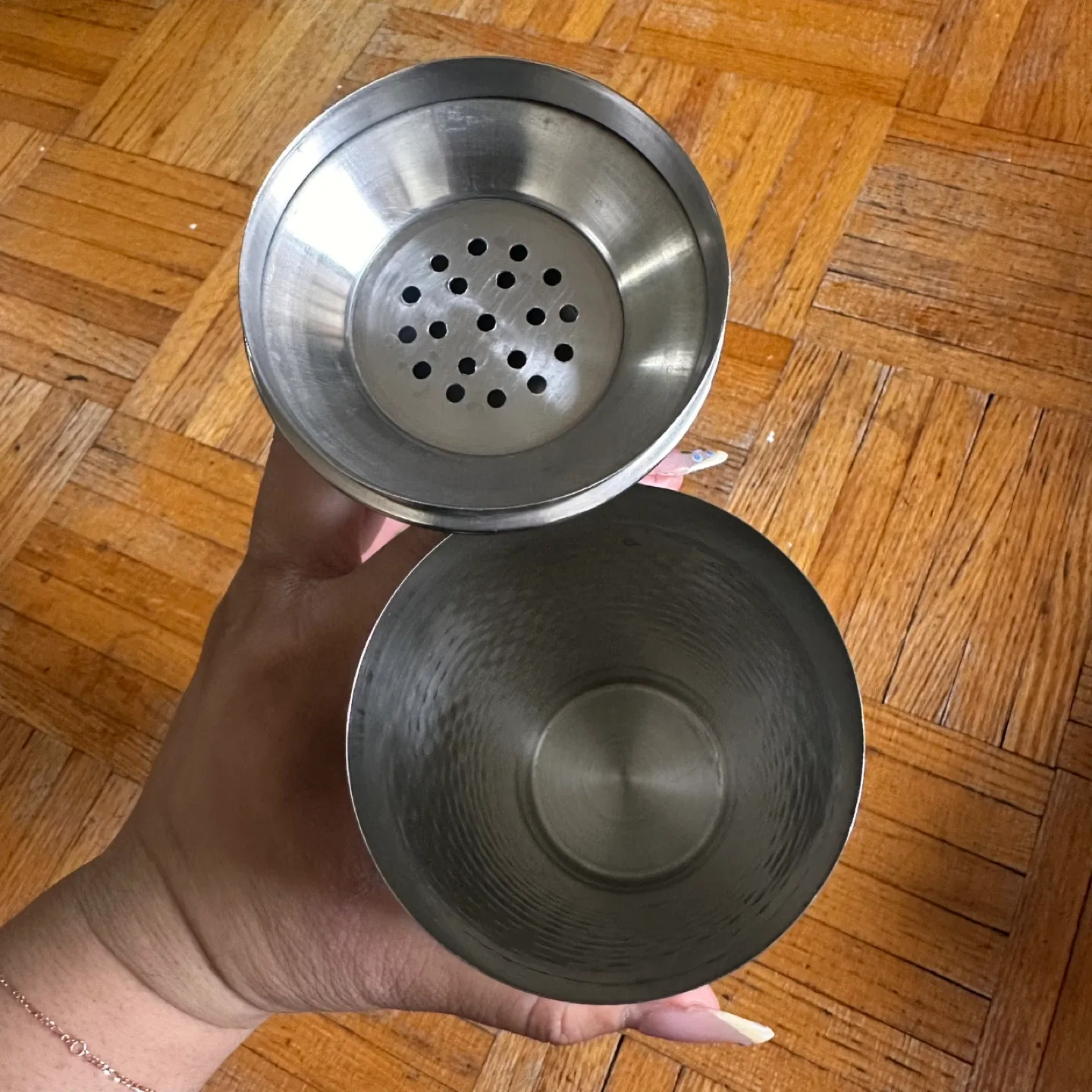 Stainless Steel Cocktail Shaker image indicator(2)