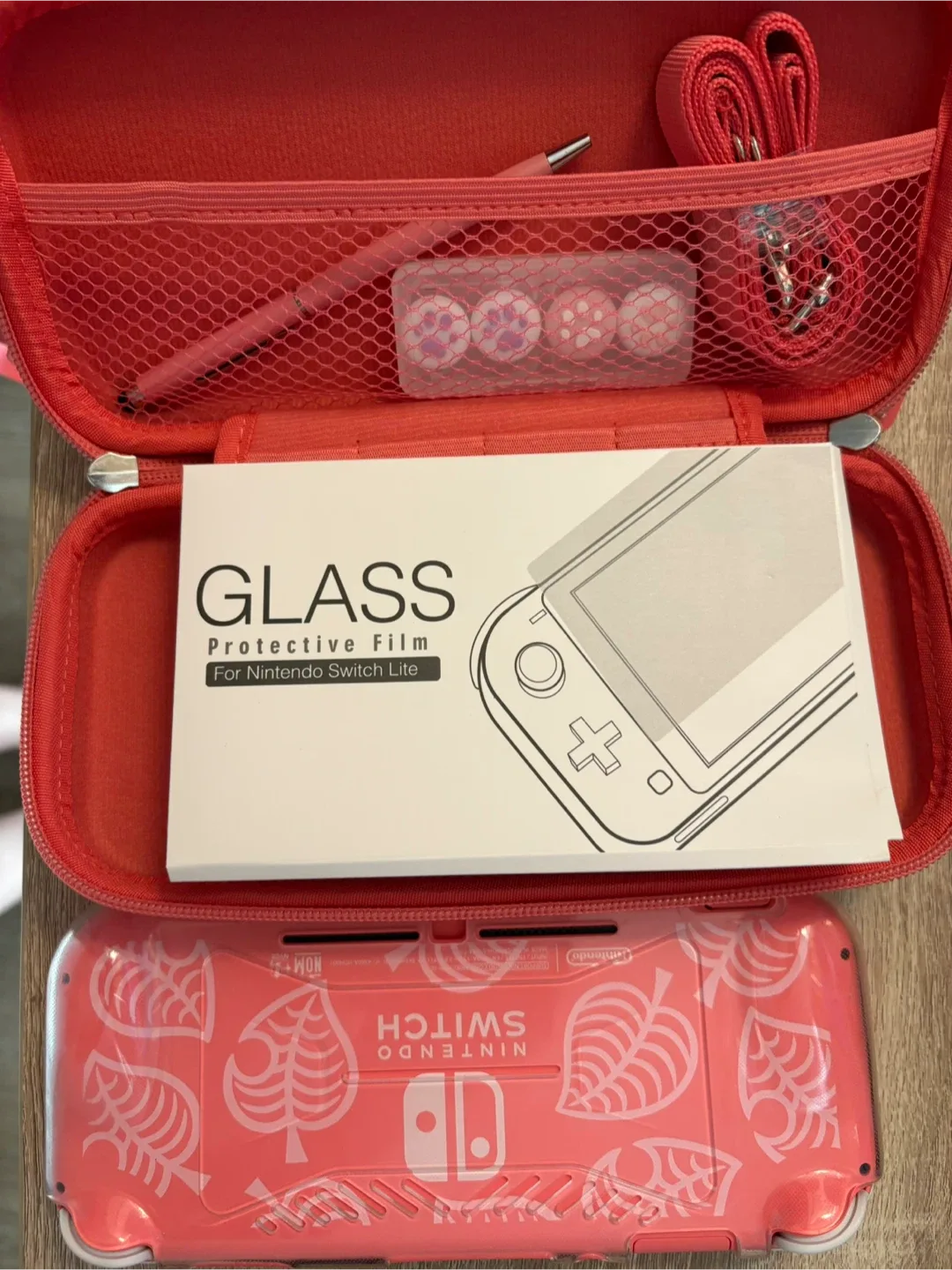 Nintendo Switch Lite Coral + Accessories image indicator(2)