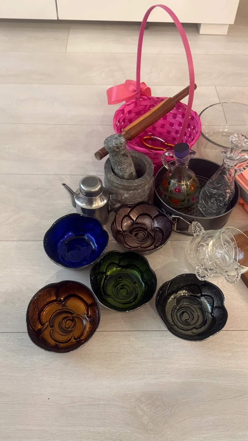 Assorted Kitchenware Giveaway