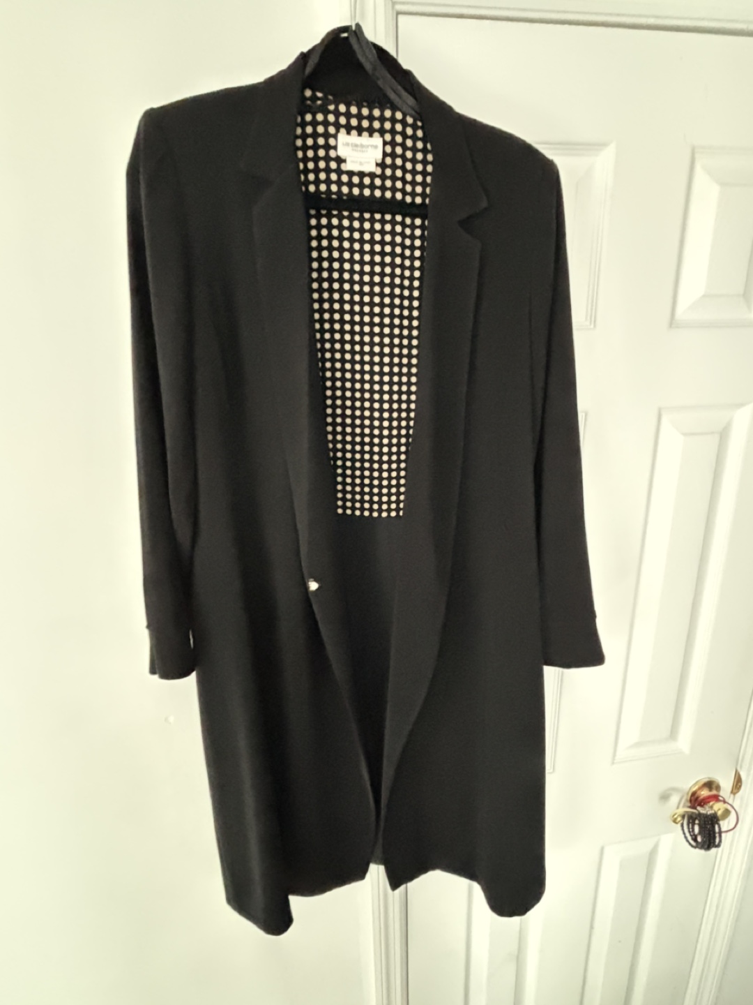 Liz Claiborne - photo 2
