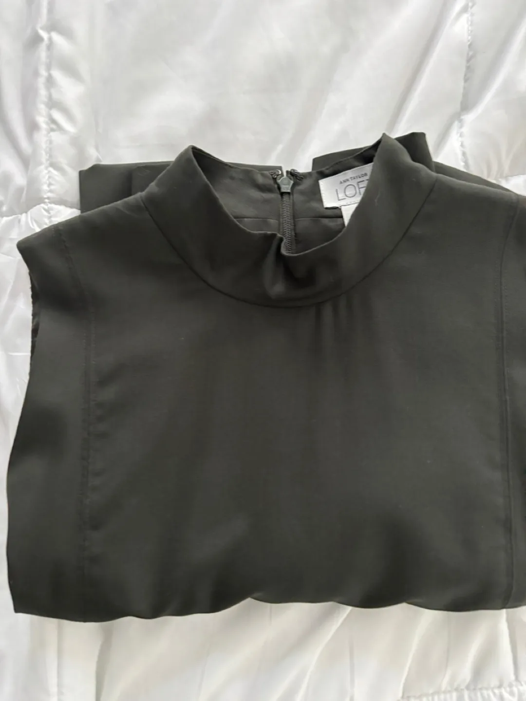 Ann Taylor thumbnail