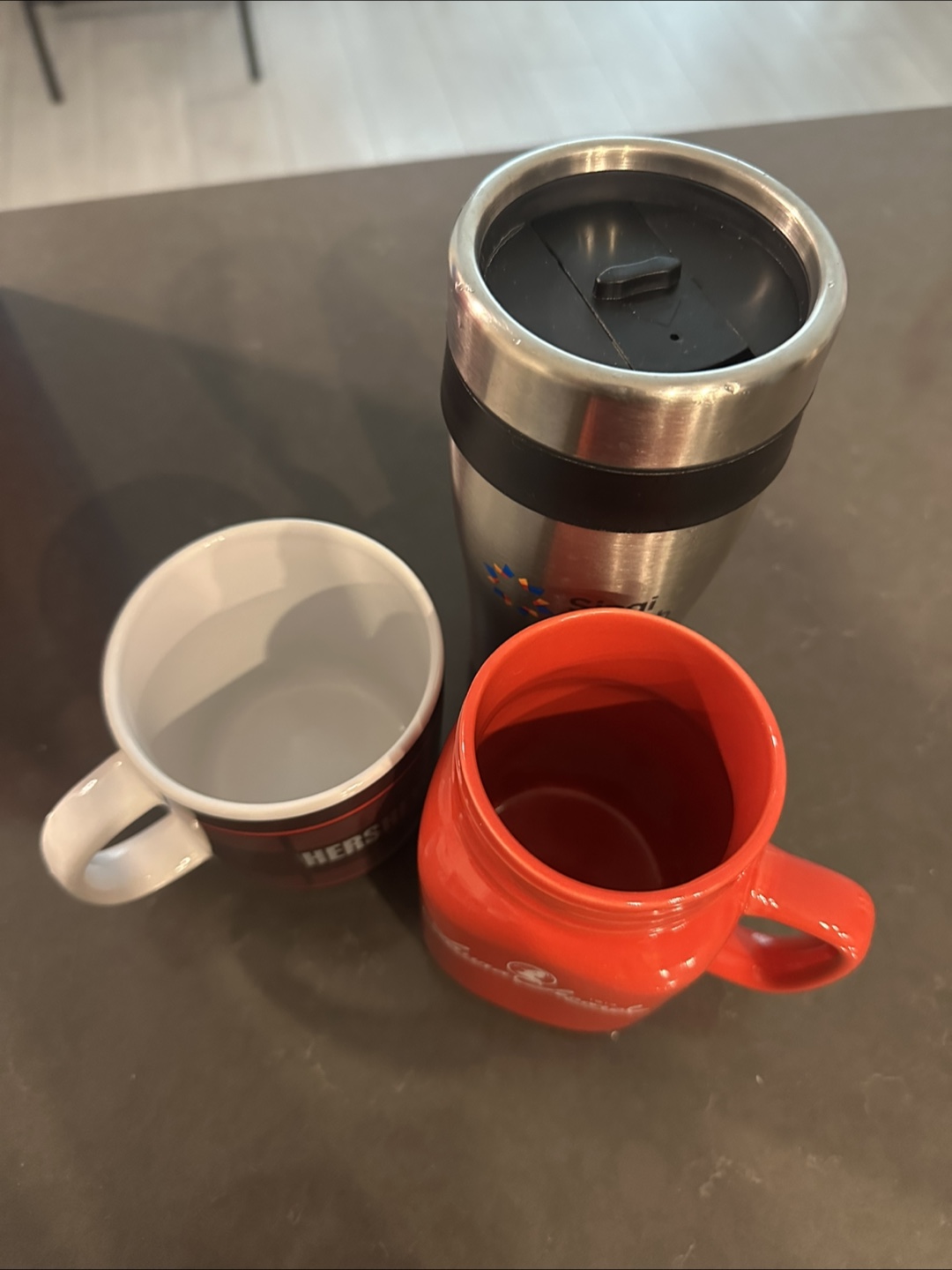 Tumbler + 2 cups