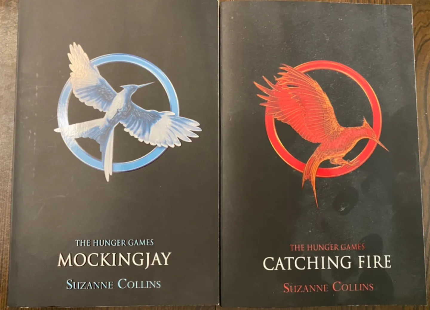 The Hunger Games: Mockingjay & Catching Fire by Suzanne Collins thumbnail