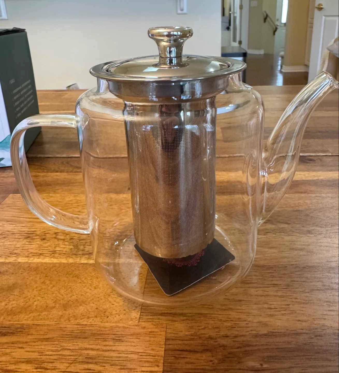 Heat Resistant Glass Teapot Set with 4 Cups. 800 ml image indicator(2)