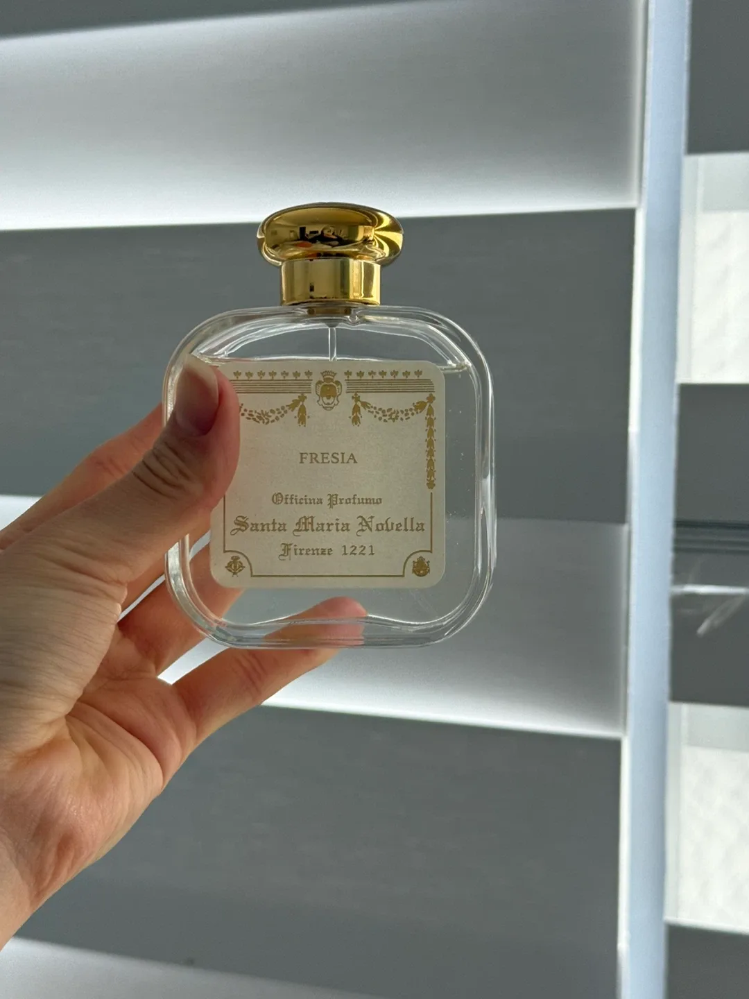 Santa Maria Novella Fresia Eau de Cologne image indicator(3)