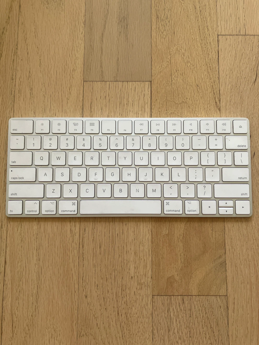 Apple Magic Keyboard - White